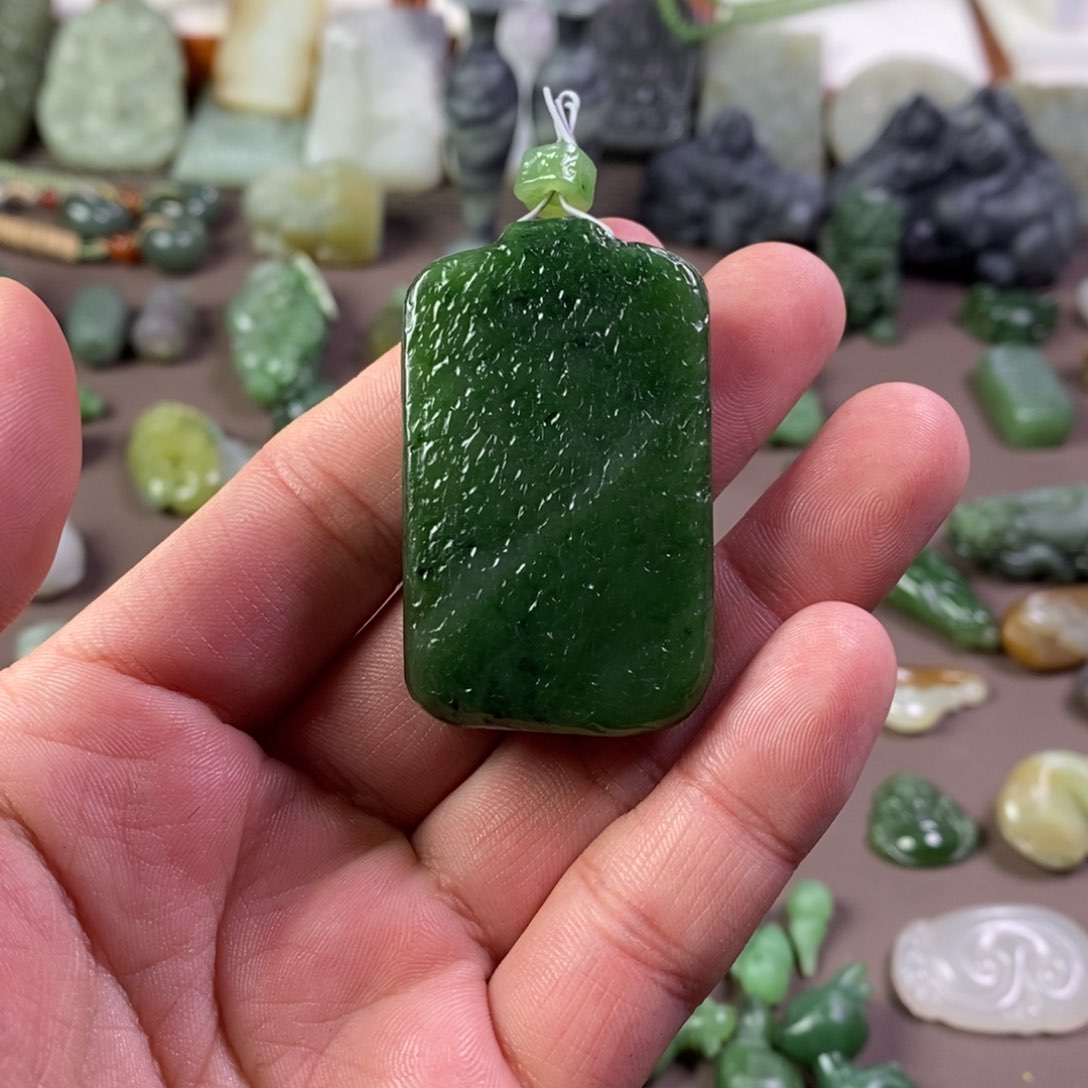 和田玉颈饰未镶嵌蕙**心