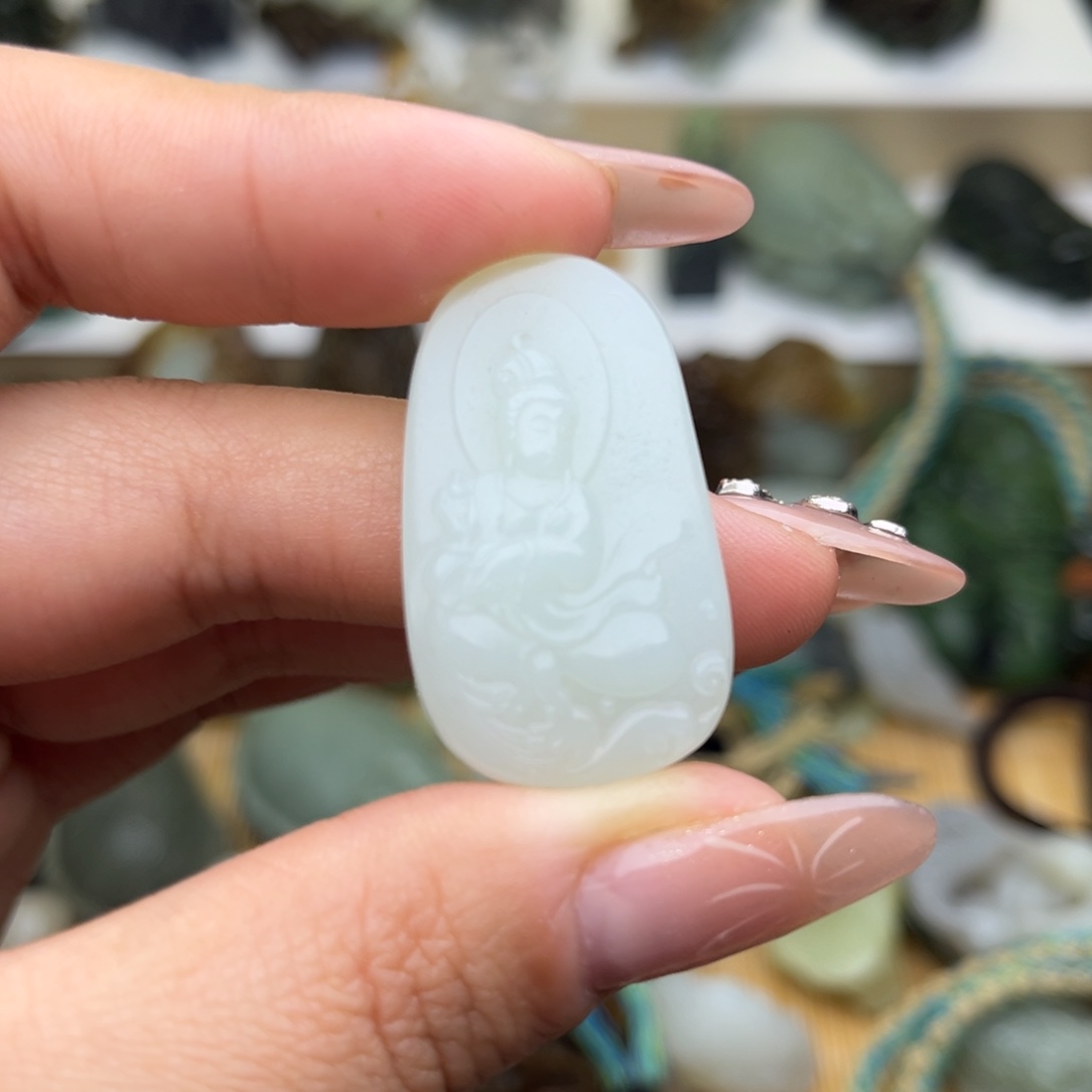 和田玉颈饰未镶嵌