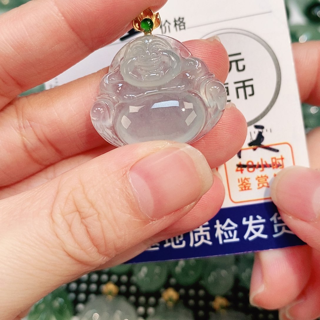 翡翠颈饰18K金镶嵌吊坠