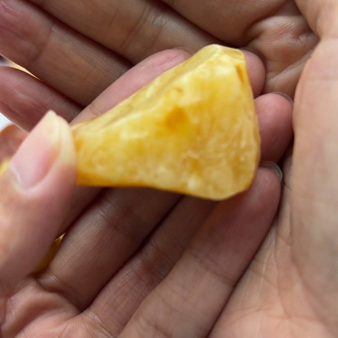 定制琥珀未镶嵌長*树琥珀