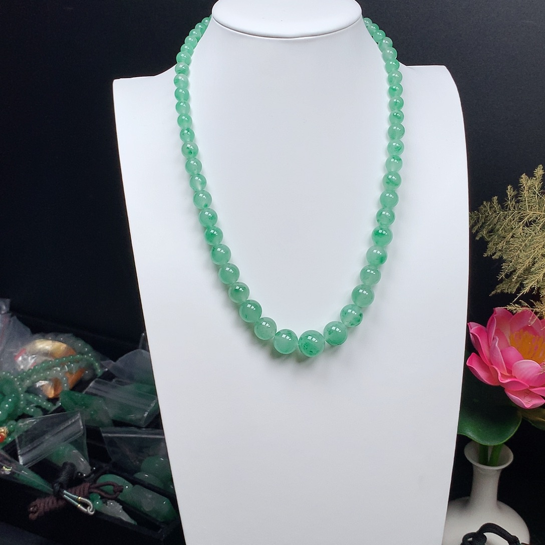 石英质玉项链未镶嵌人****?