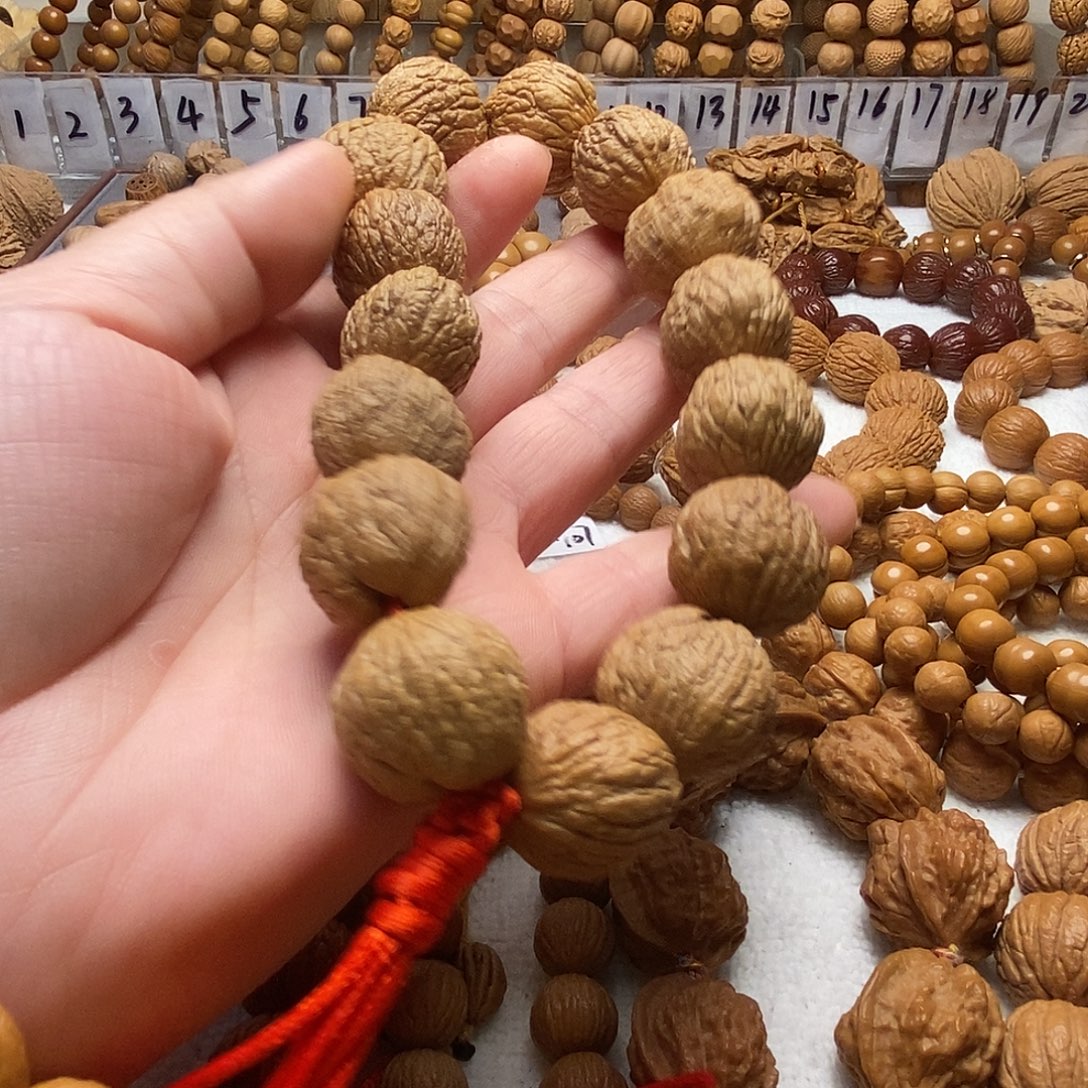 姚***哥猴头核桃手串元宝