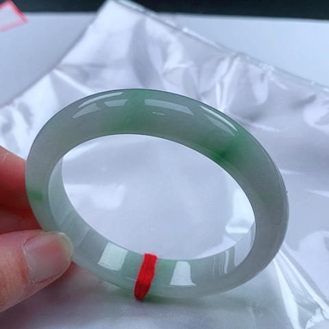 翡翠手镯未镶嵌55 号翡翠手镯