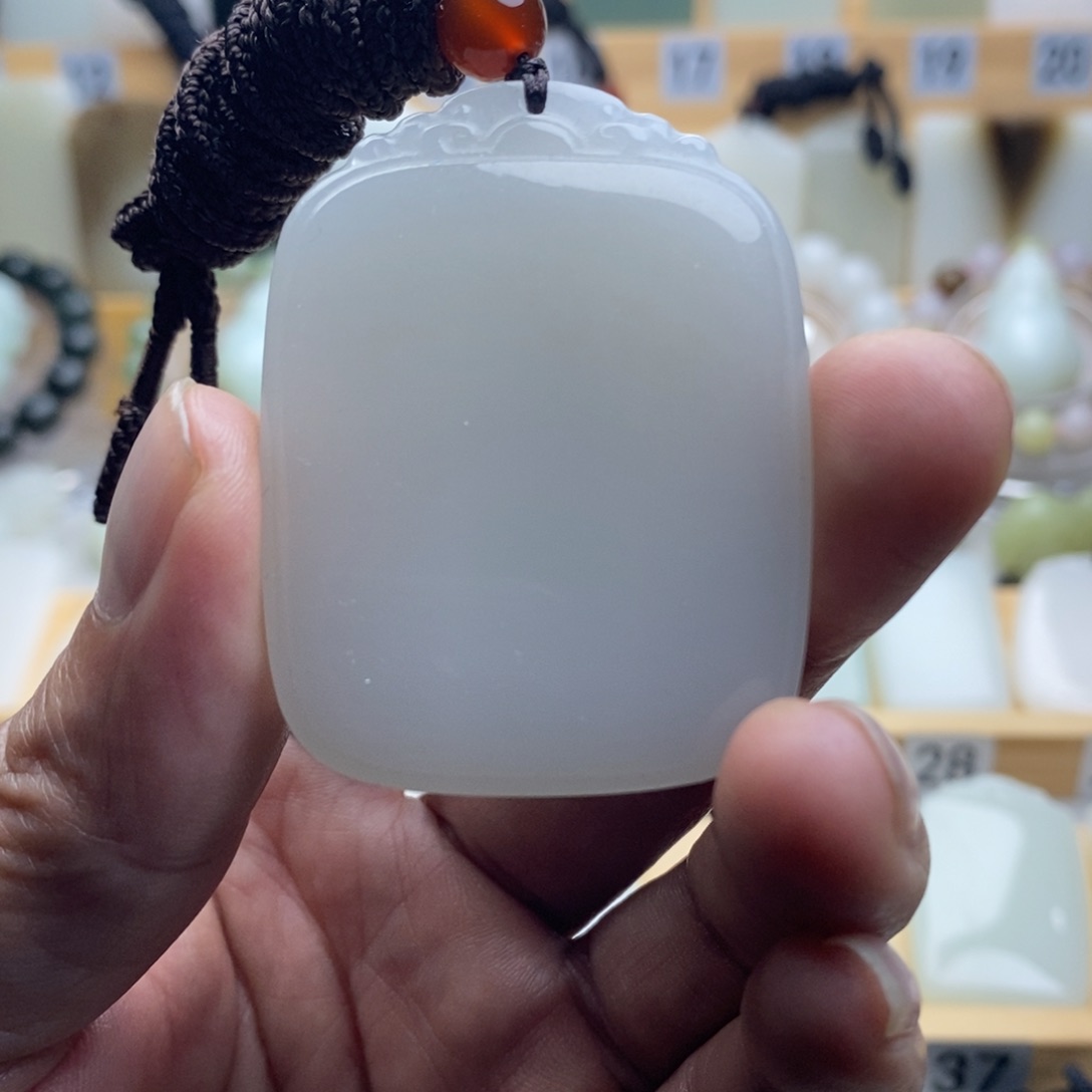 未镶嵌和田玉挂件