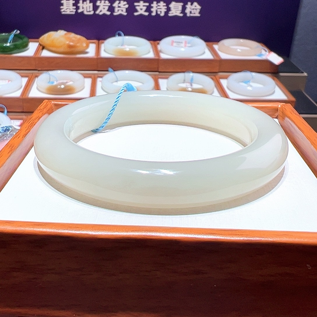 和田玉手镯 55 56未镶嵌