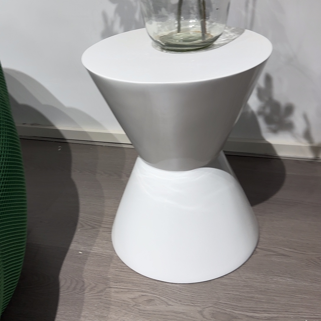 棉直播间白色边几