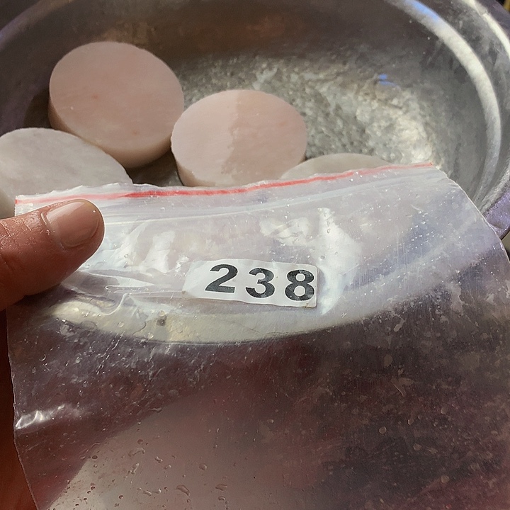 蛇纹石玉珠宝半成品未镶嵌多*