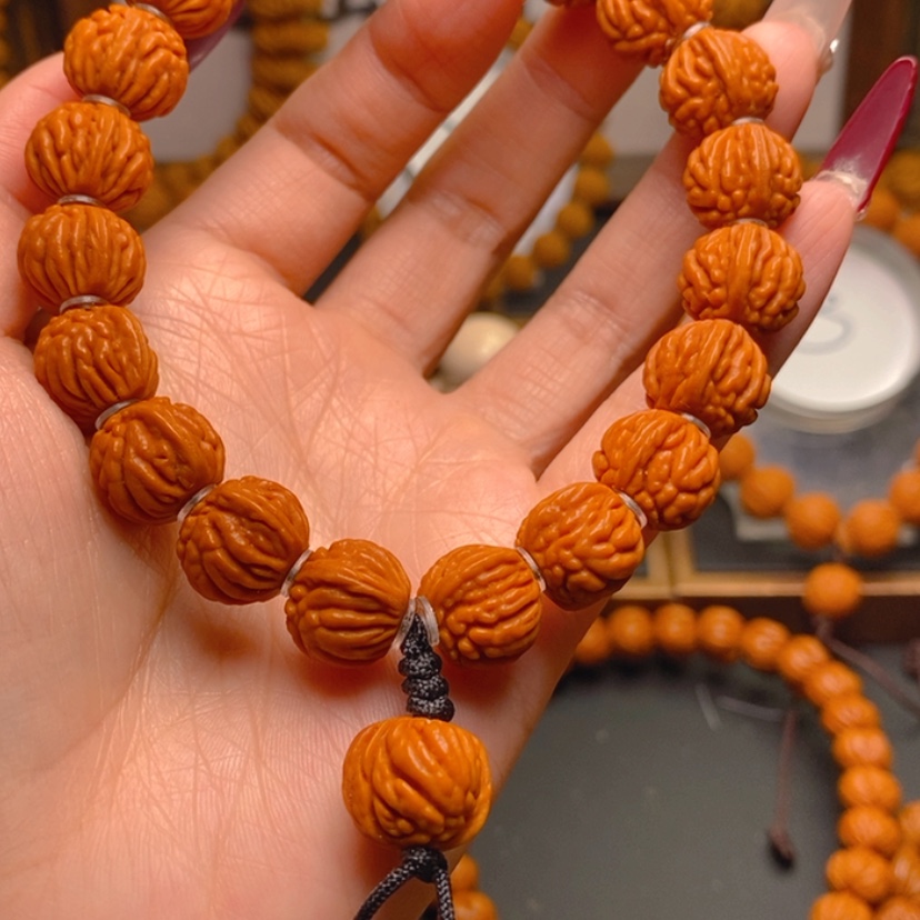 【闪购商品】桃核手串龙文桃核