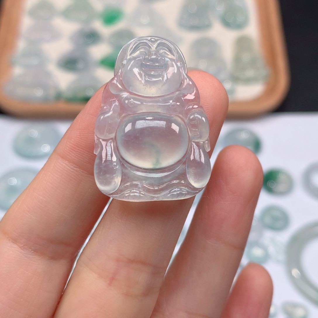 翡翠颈饰未镶嵌高冰飘花布袋佛