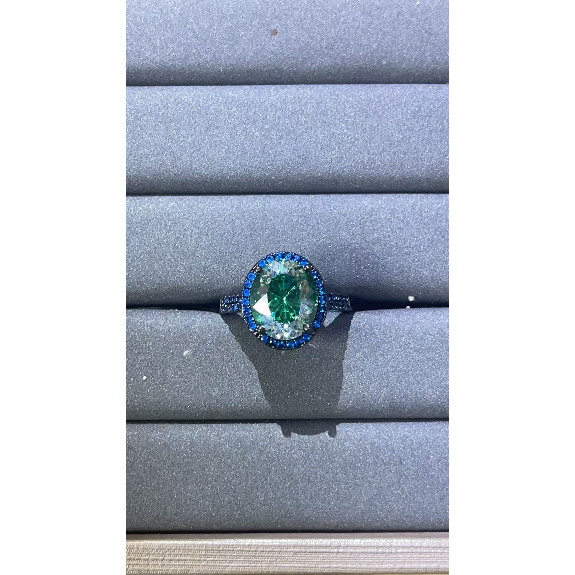 宝阁甄选蓝绿戒指321