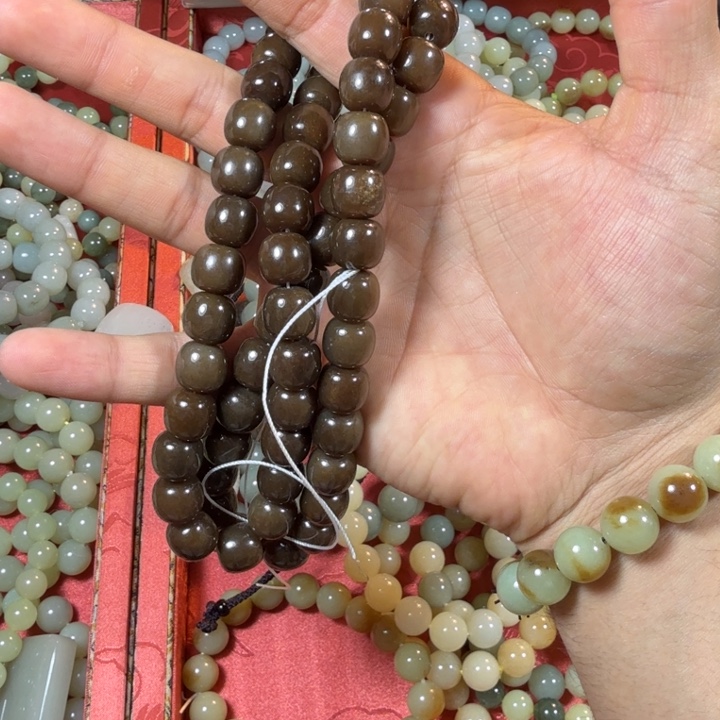 和田玉（糖玉）未镶嵌手链