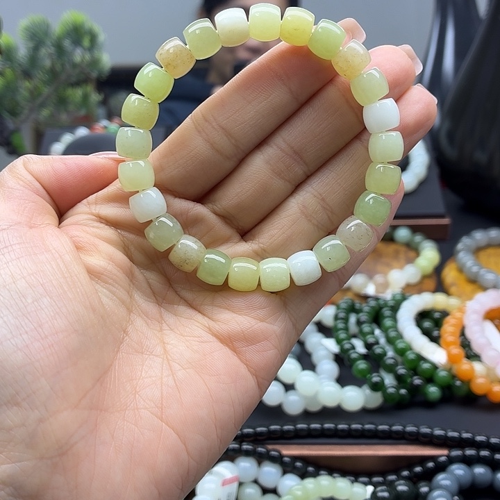 和田玉未镶嵌手串