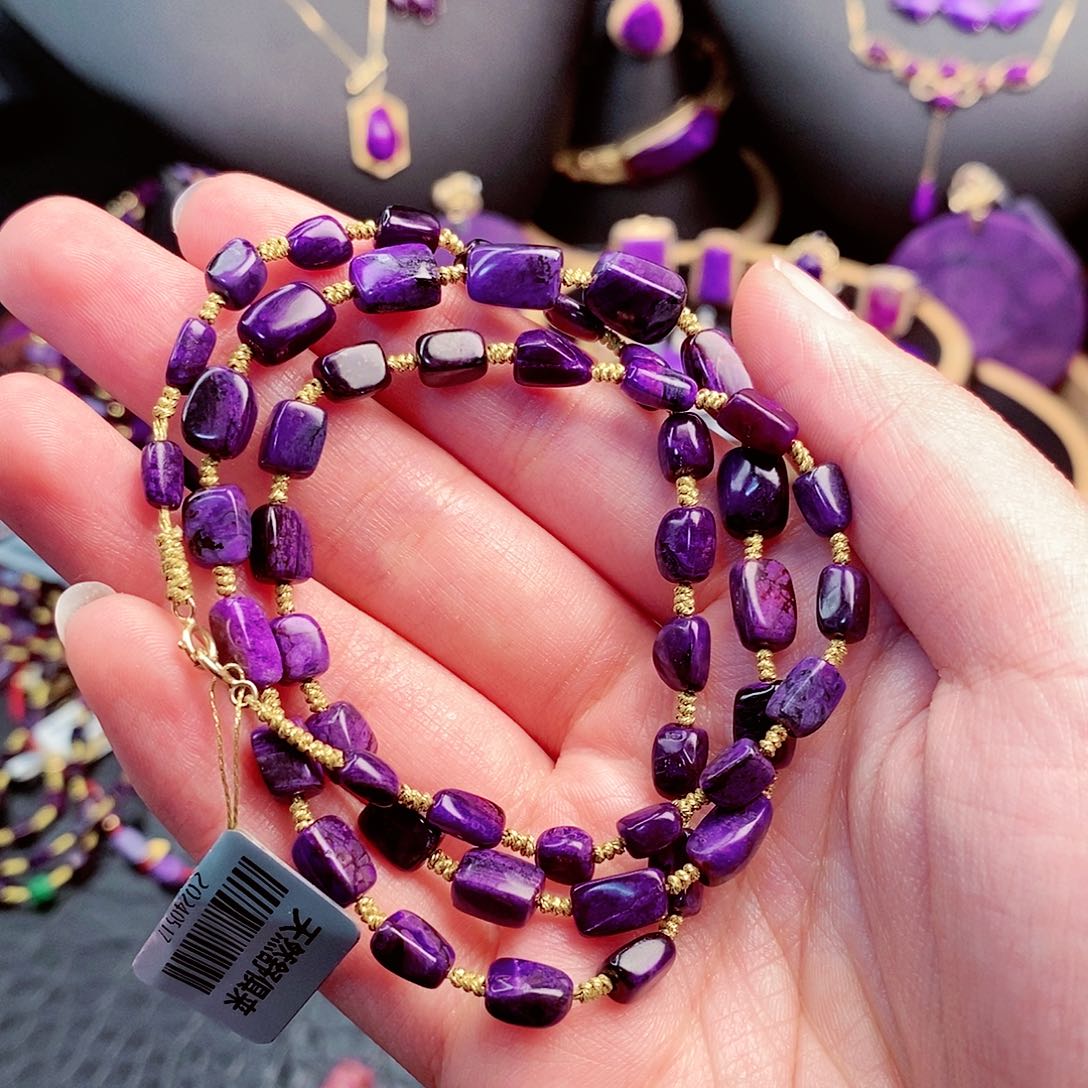 苏纪石（舒俱来）项链18K金镶嵌