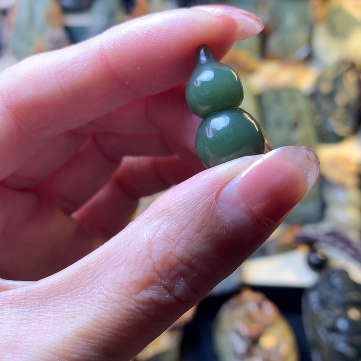 岫岩老玉（透闪石质玉）手链未镶嵌
