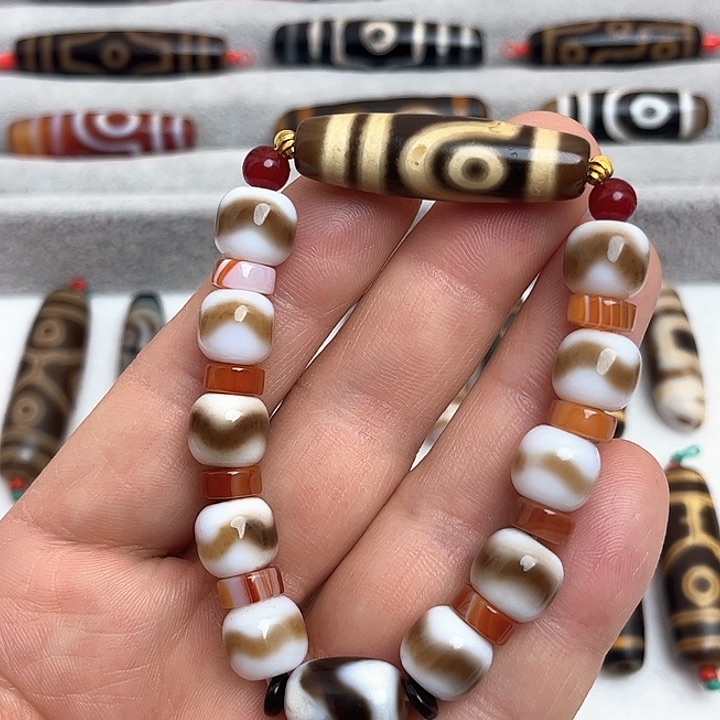 玛瑙/玉髓颈饰合金