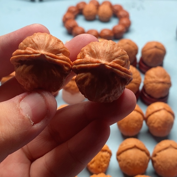 文玩核桃把件大佛肚