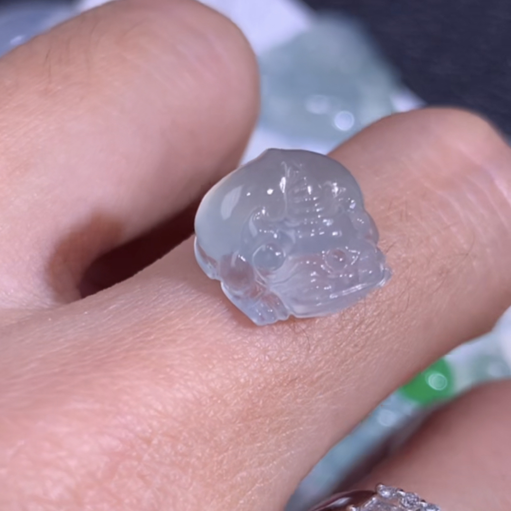 翡翠高冰种水貔貅633