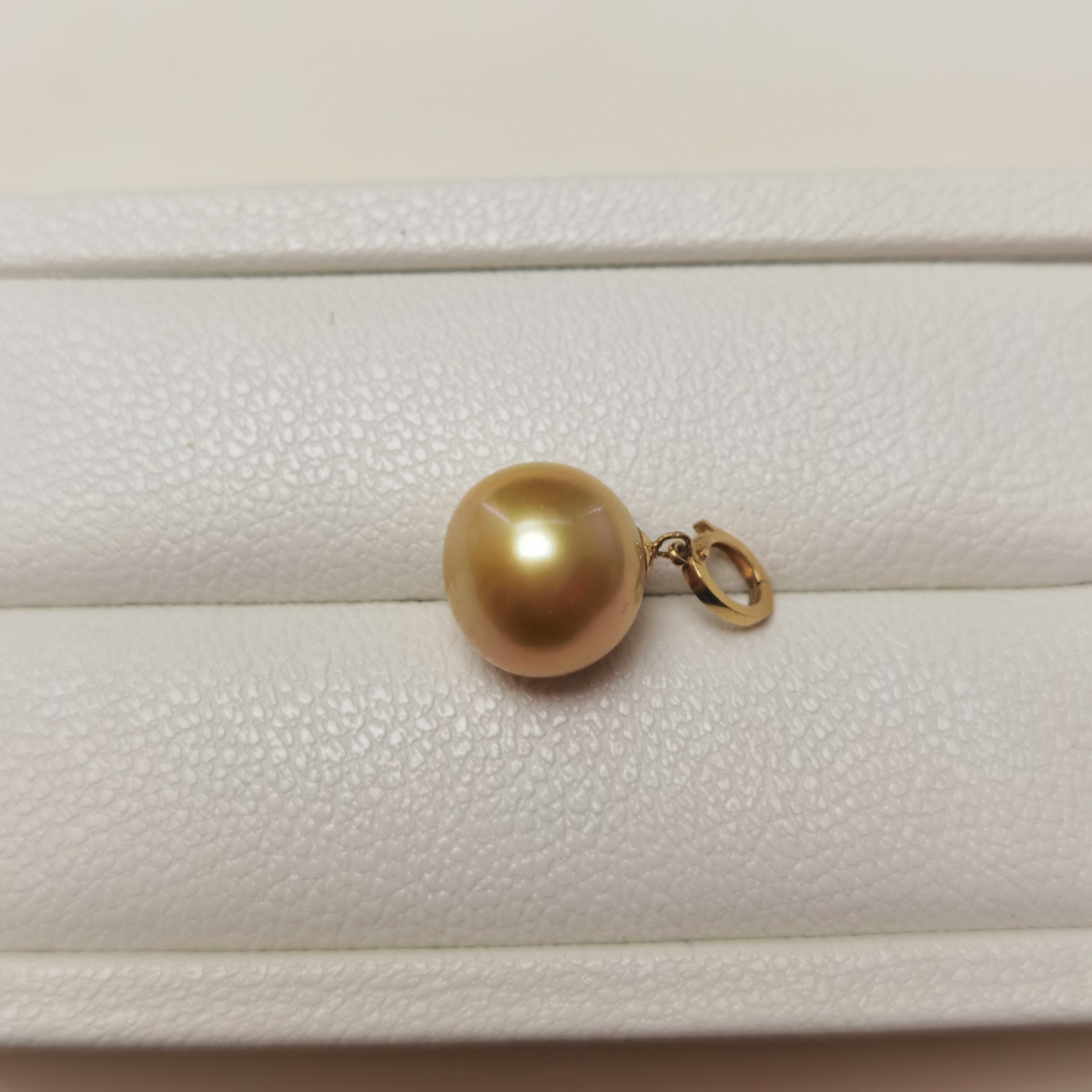 【春春】18K金万能扣海水金珠吊坠