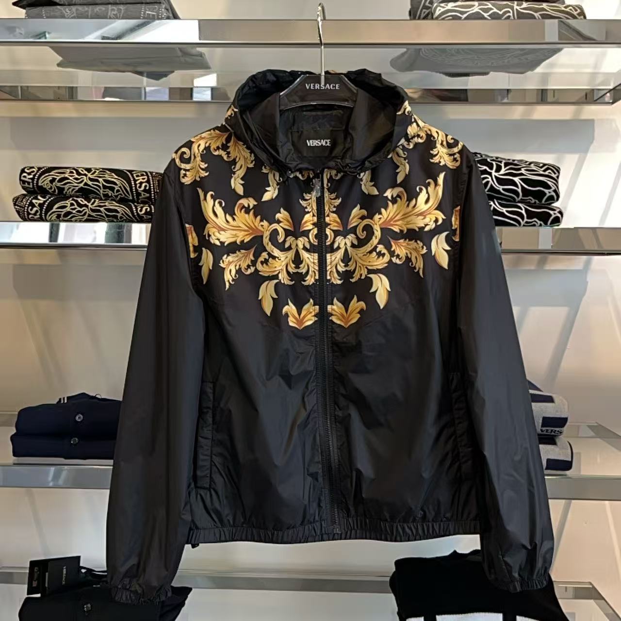 未使用 VERSACE/范思哲 【国现】男士巴洛克印花连帽夹克外套薄款