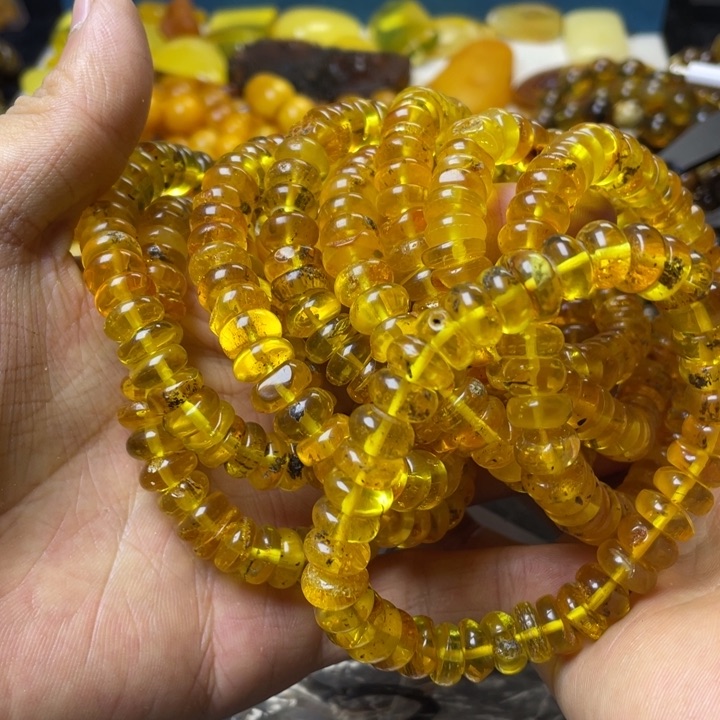 琥珀珠宝奇石未镶嵌