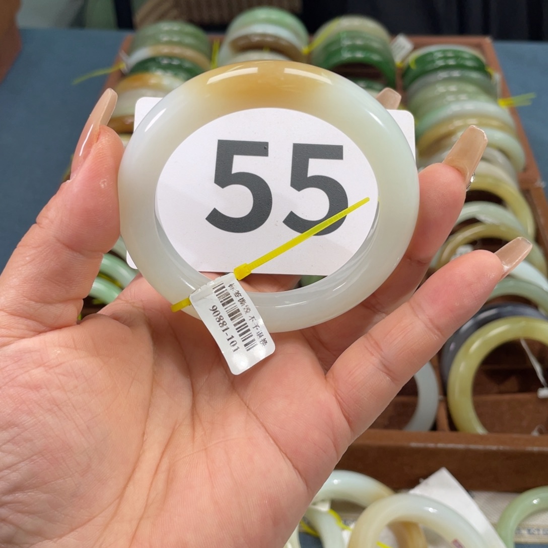 和田玉手镯未镶嵌漫*雨