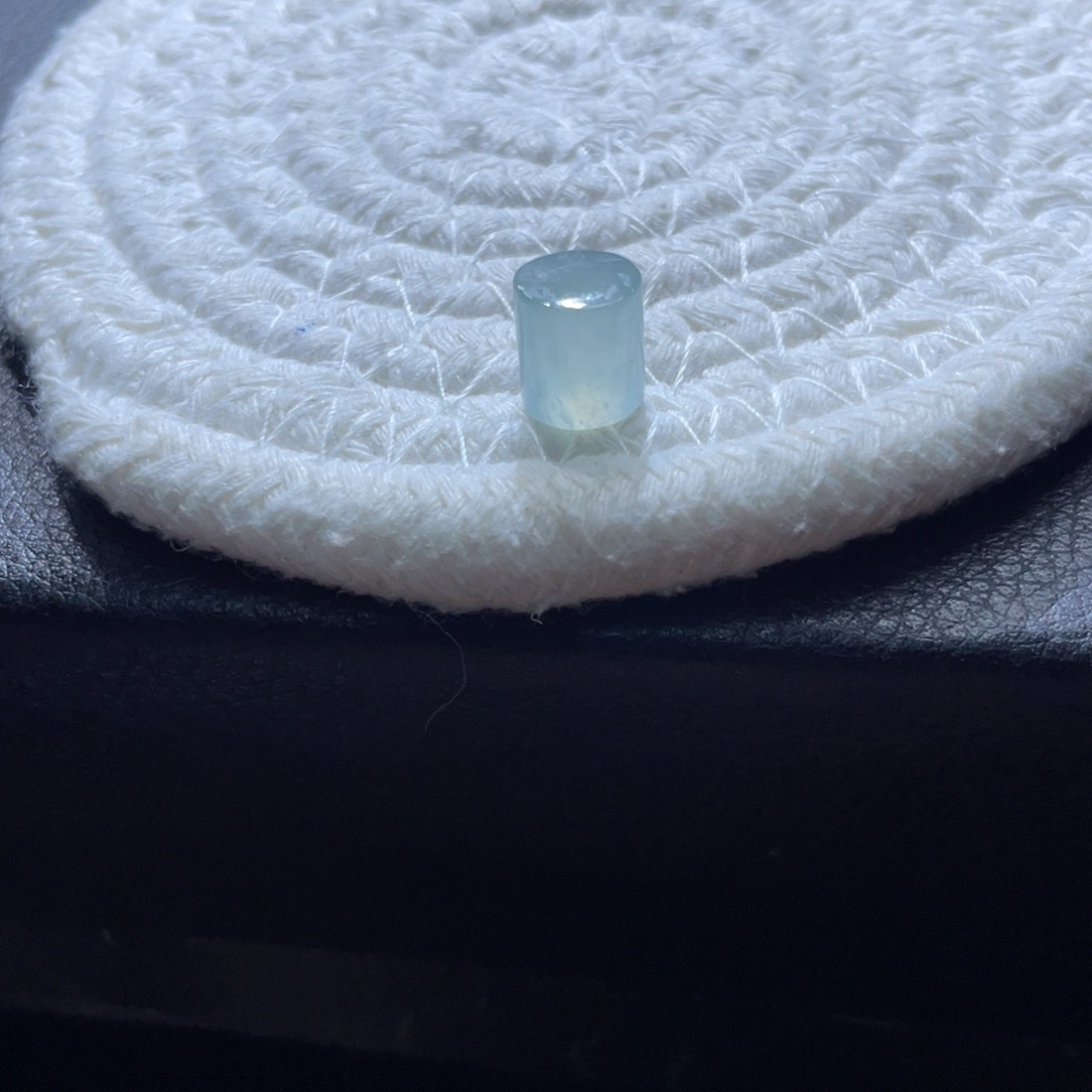 雲***栖定制翡翠未镶嵌天然翡翠