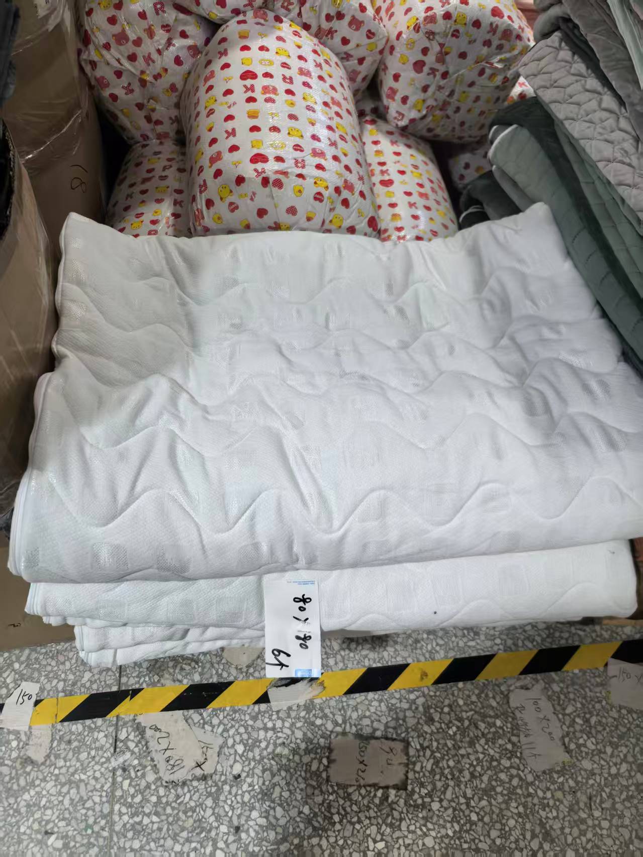 《厚广家》3楼80×180白色席梦思感床垫套 发1个 