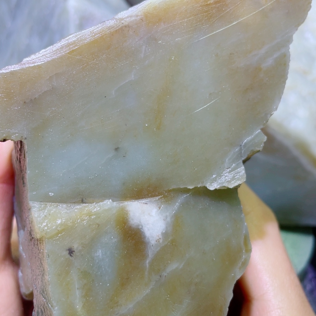 和田玉未镶嵌珠宝半成品