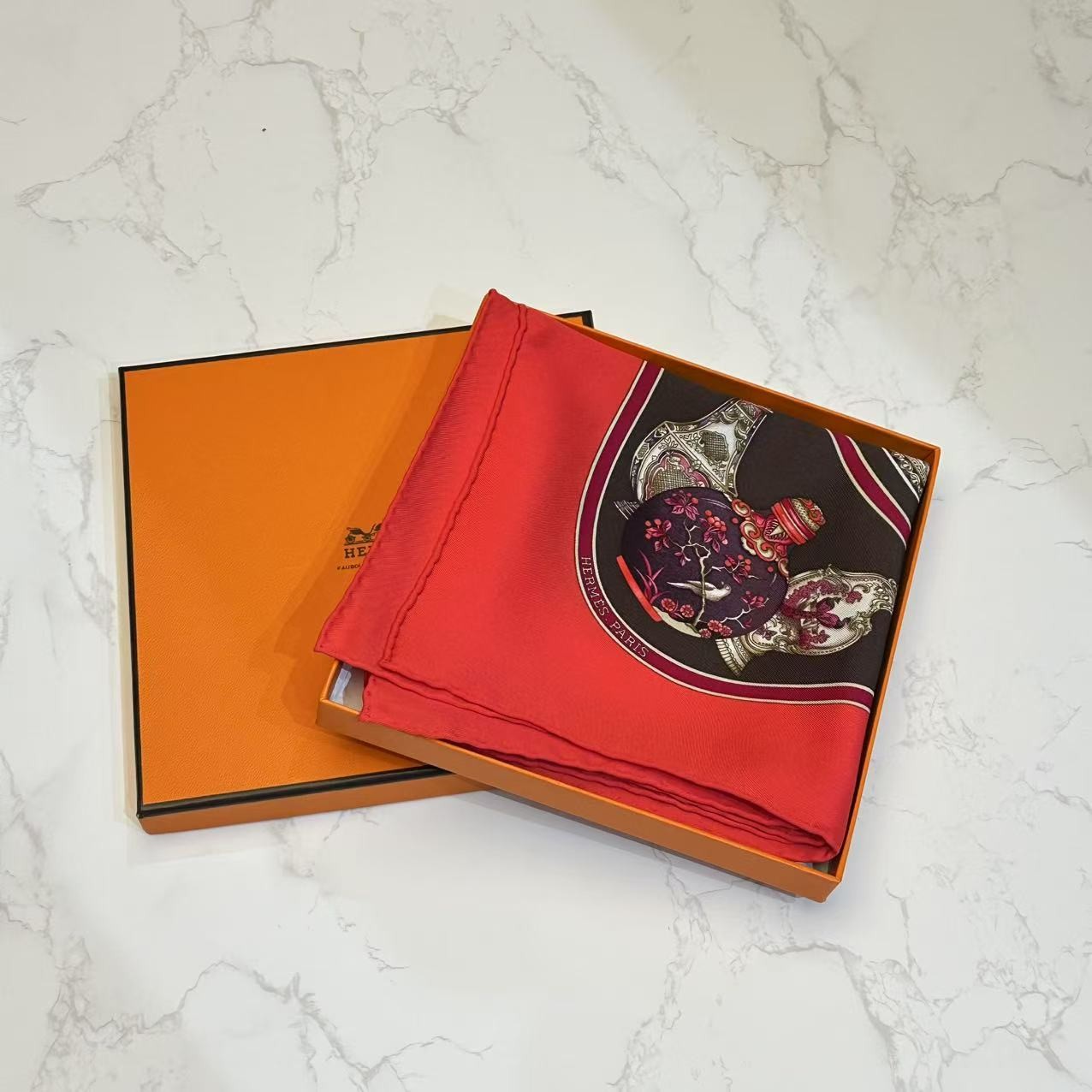 95新 Hermes/爱马仕 乱乱子中古/女士/丝巾/106659