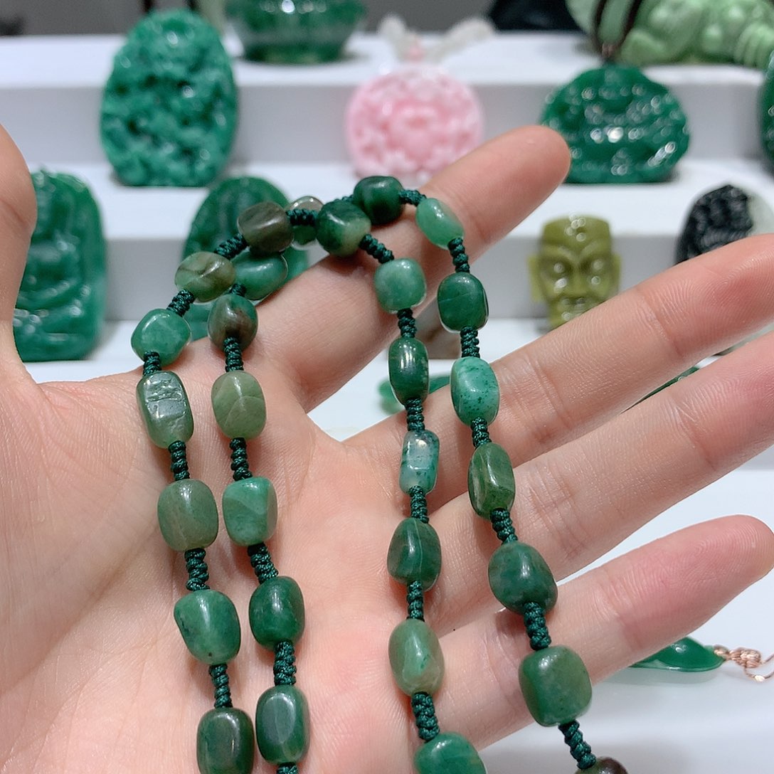 独山玉挂件未镶嵌