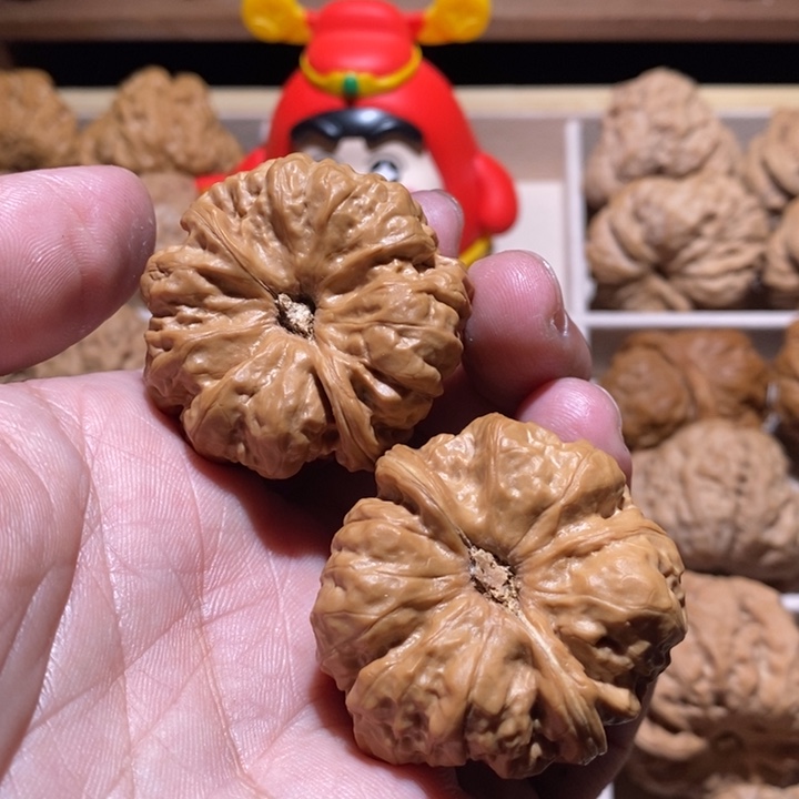 文玩核桃吊坠や***や蛤蟆头40