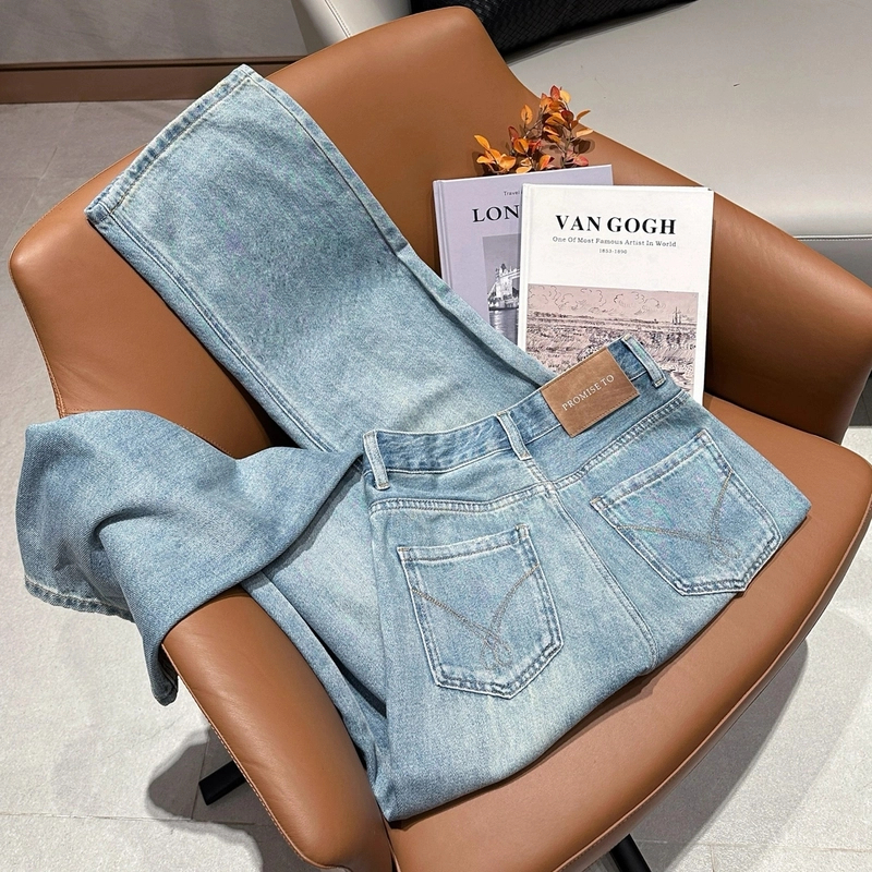 a 2025春季新款韩版高腰雾霾蓝阔腿直筒牛仔裤女宽松百搭拖地长裤