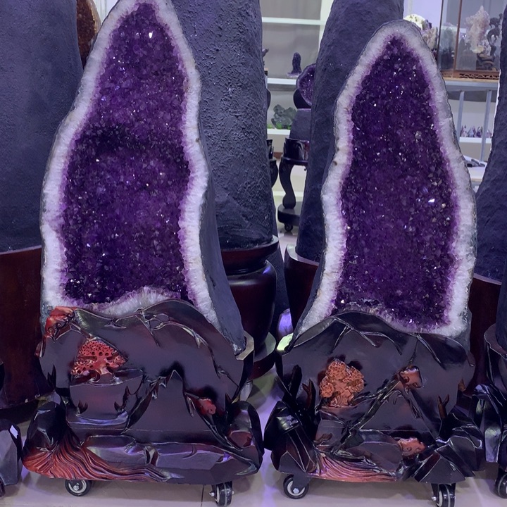 未镶嵌水晶大型摆件（非配饰）