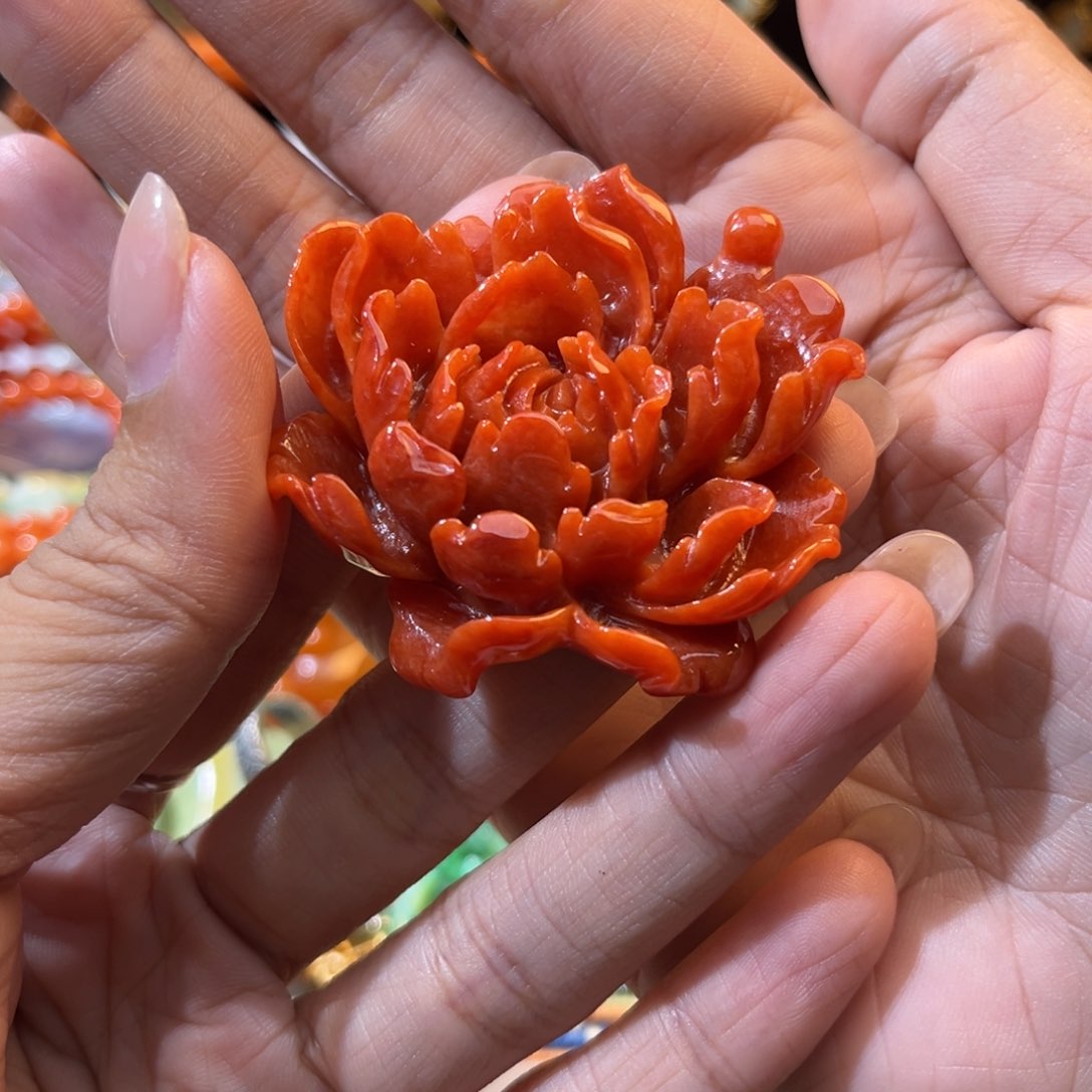 翡翠未镶嵌颈饰小*子待编织