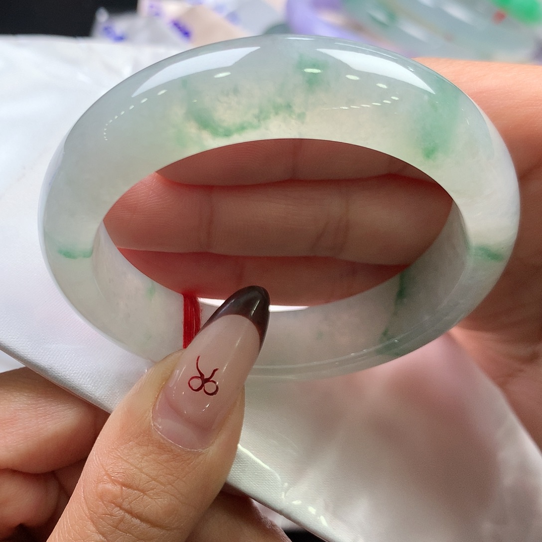 天***水翡翠未镶嵌手镯5号宽版冰飘绿花