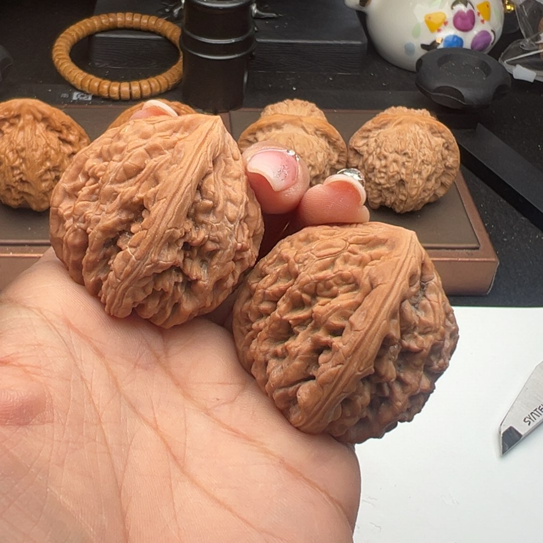 文玩核桃把件虎头王42