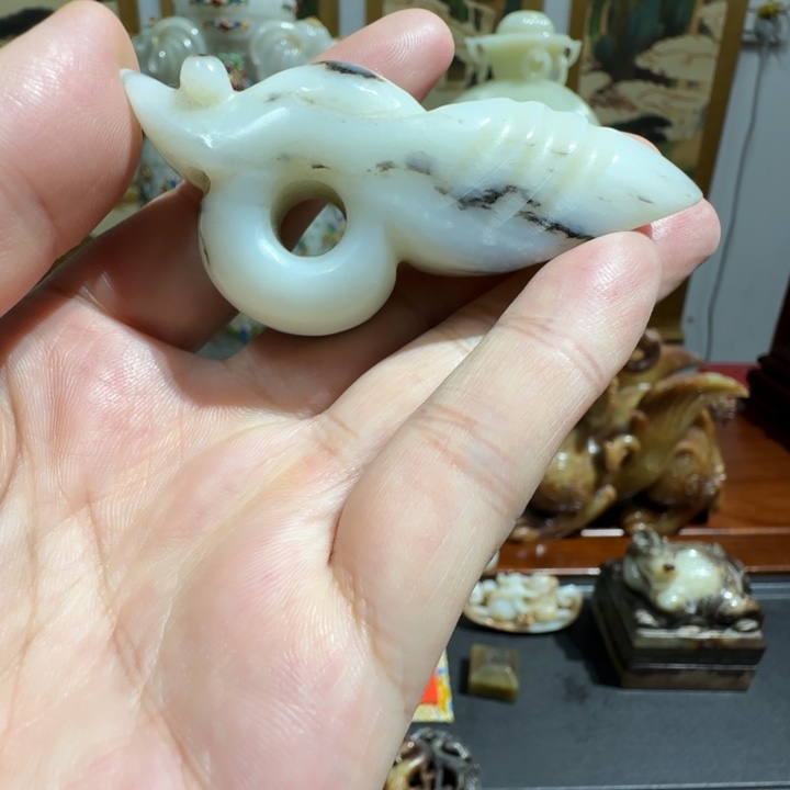 未镶嵌和田玉（糖玉）摆件