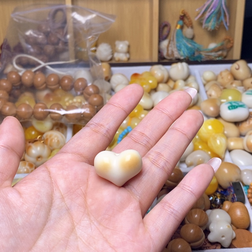 【闪购商品】吊坠猴头核桃娇*配饰