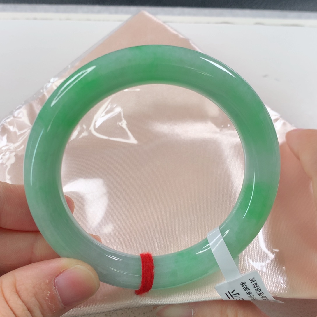 未镶嵌手镯（圆镯）翡翠237