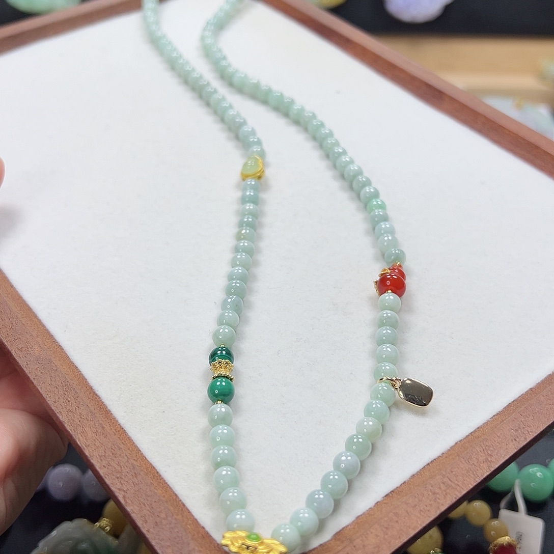 颈饰未镶嵌翡翠项链