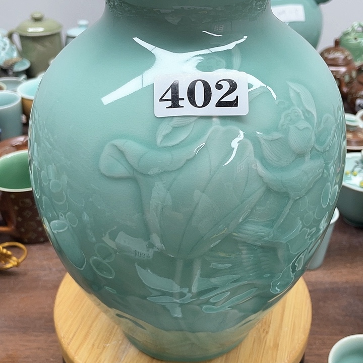 清***河微瑕特价青瓷青瓷