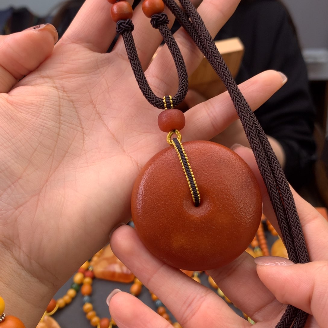 蜜蜡颈饰未镶嵌天然