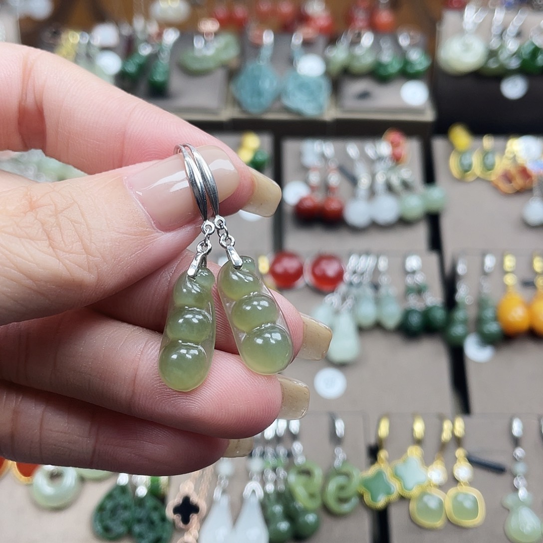 和田玉银S925镶嵌耳饰