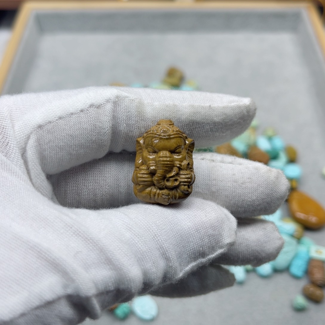 绿松石挂件未镶嵌