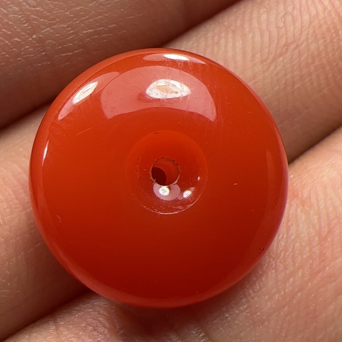 南红玛瑙扣子未镶嵌
