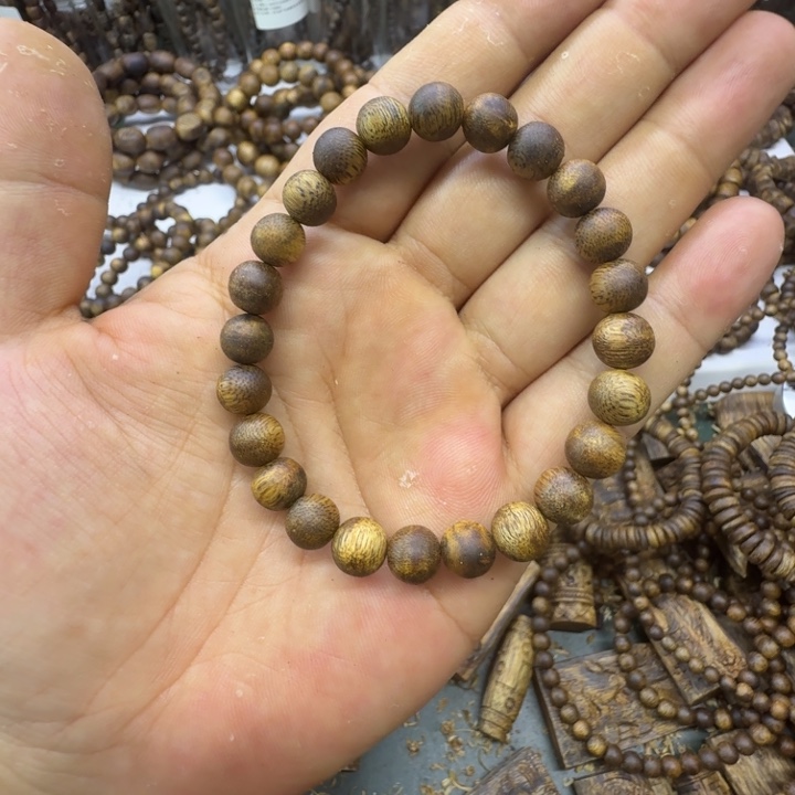 沉香沉香碎屑奇楠沉香乌身卡0.8单圈全品24颗4.5克+