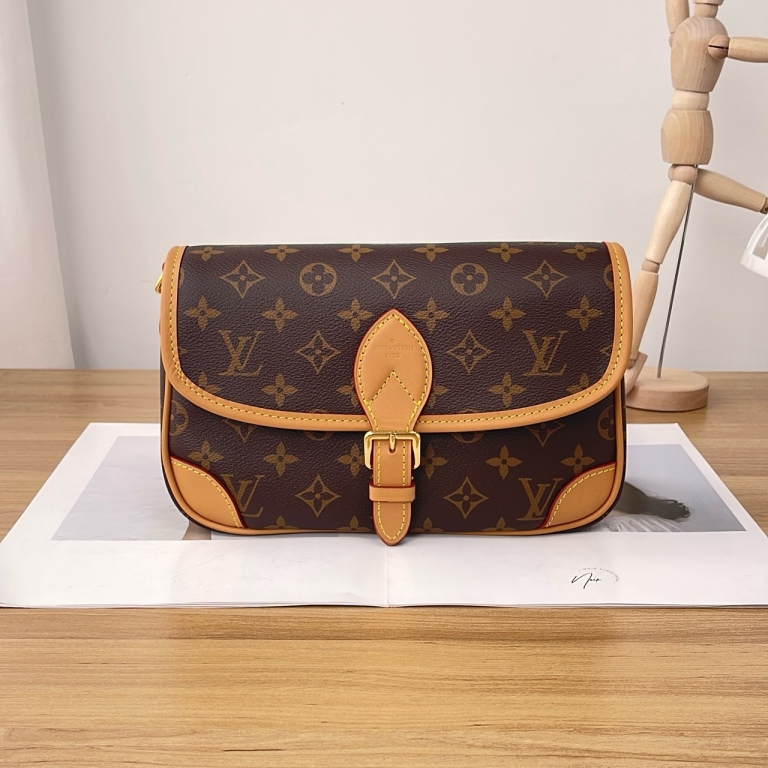 99新 LouisVuitton/路易威登 【九筒奢品】法棍/芯片款/单肩包/4774