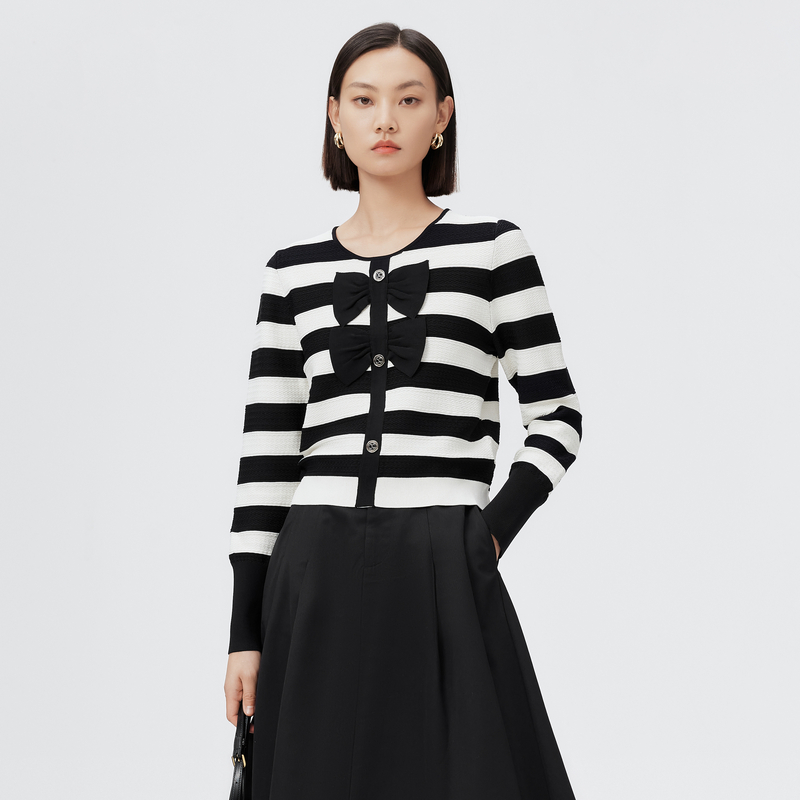 小云总专属LEISURE/三彩·丽雪黑白条纹针织衫3118