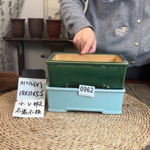 紫砂花盆努*微瑕釉长方兰加绿