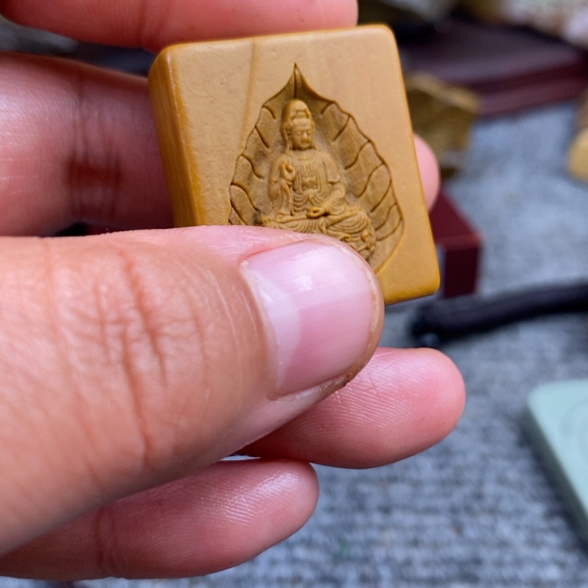 【闪购商品】原石雕刻手把件